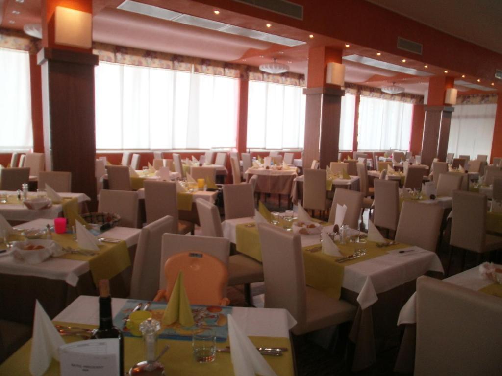 Hotel President Bibione Exterior photo